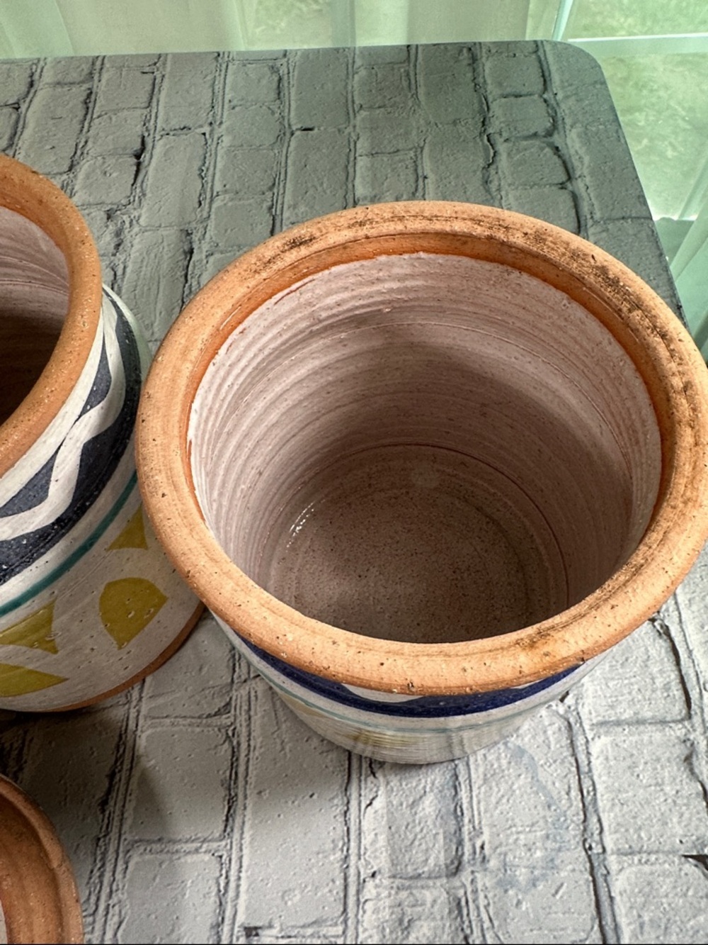2 Navajo Southwestern Pottery Canisters Handmade 9-10” turquoise yellow blue - Picture 9 of 16